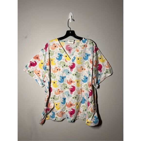 UA Scrubs Koala Bear Scrub top size 2xl C16-13 - Picture 1 of 3